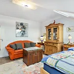 Zur Henne Farm stay Weinbach