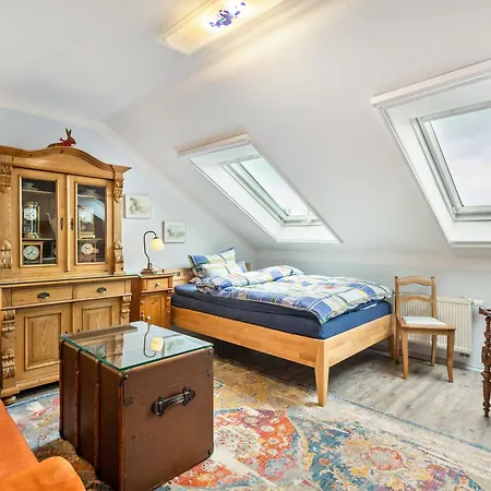 Farm stay Zur Henne Weinbach